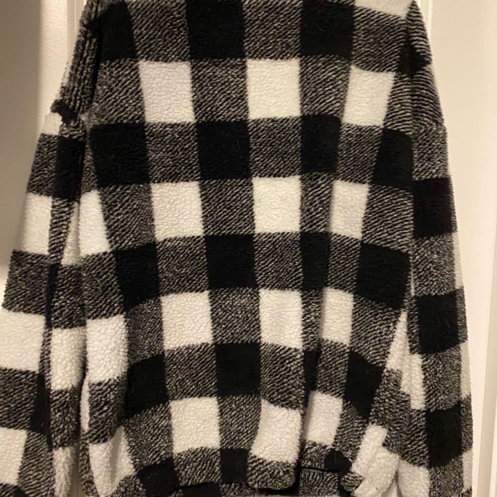 Sweater - Picture 2 of 3